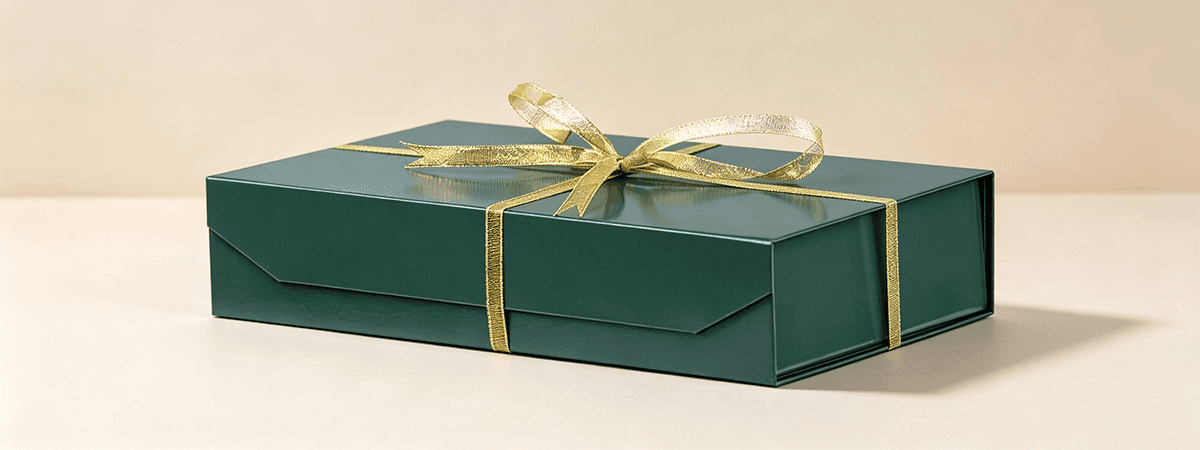 Custom Emerald Green Gift Box for Premium Presentation Packaging